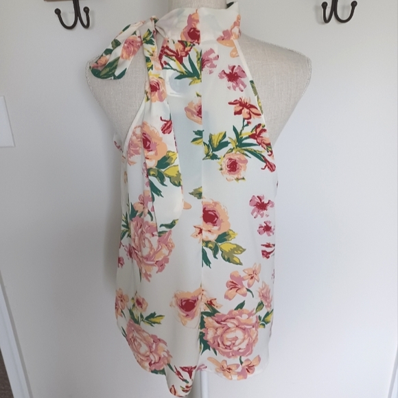 Amoli Floral Print Halter Blouse Size M - Picture 7 of 12